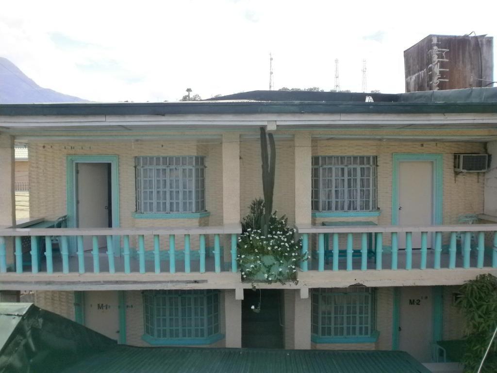 Manalo'S Lodge And Restaurant Puerto Galera Εξωτερικό φωτογραφία